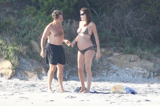 Carla Bruni vive un embarazo imprevisto