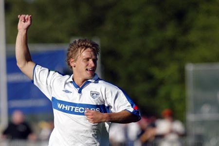 Futbolista revela que es gay y se queda sin equipo