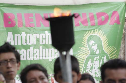 Antorcha Guadalupana en Puebla: migrantes exigen frenar a los zetas