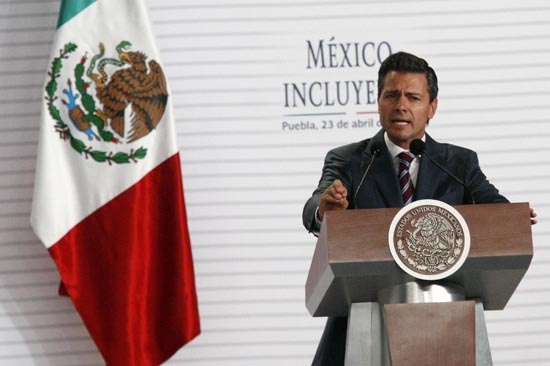 EPN advierte en Puebla que no tolerará uso electoral de programas sociales