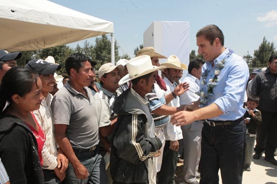 RMV entregó rehabilitación de escuelas dañadas por lluvias en 2010