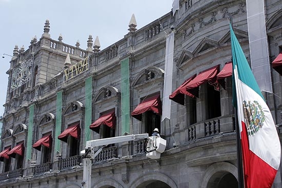 Mes Patrio llega al Centro Histórico de Puebla