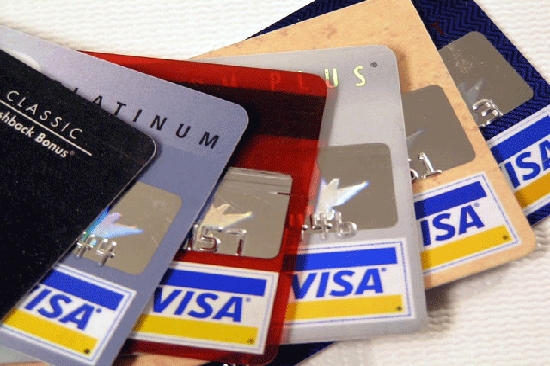 Tarjetas de crédito, aumentan anualidad