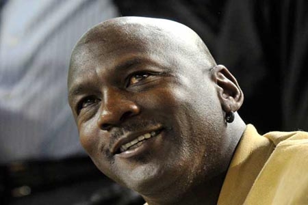 Michael Jordan analiza regreso a la NBA