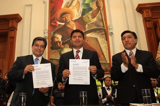 Ayuntamiento de Puebla dará Infonavit a 1,173 policías