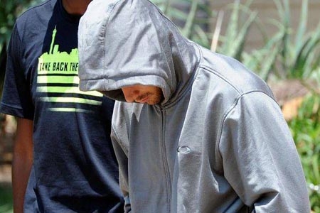Oscar Pistorius se declara inocente y llora ante juez