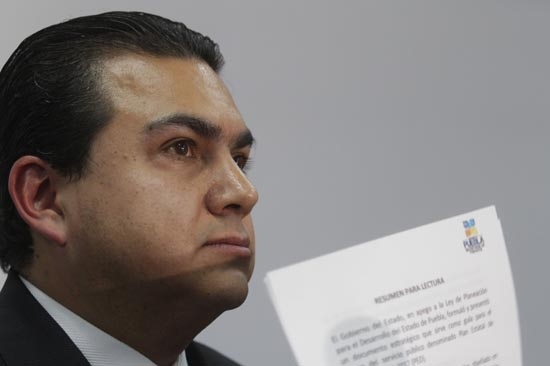 Finanzas minimiza reprobada del CEEY