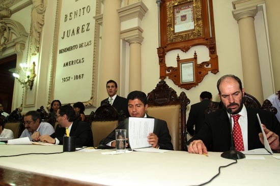 En sesión exprés, Cabildo validó dictamen contra cuentas de Alcalá