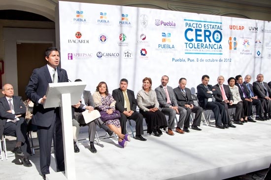 Ayuntamiento de Puebla participa en la firma del pacto Cero Tolerancia en la Venta de Alcohol a Menores