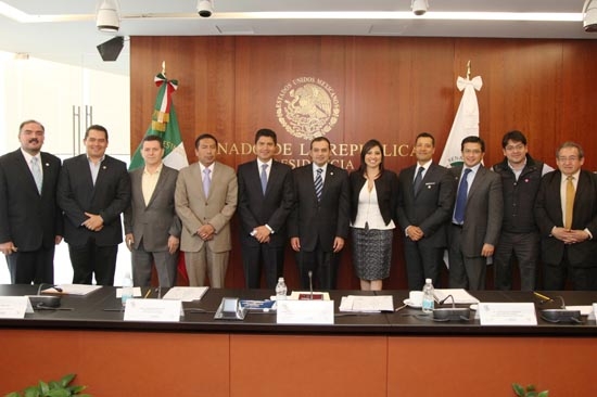Eduardo Rivera encabeza reunión de alcaldes con Ernesto Cordero