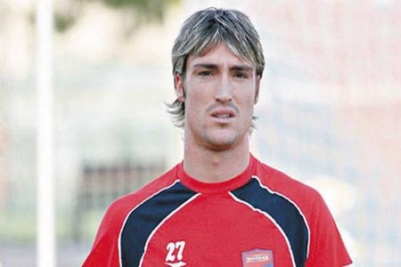 Sito Riera sería el nuevo delantero español de La Franja