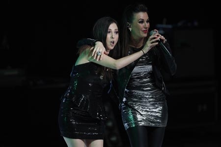 Paty Cantú y María José cautivan a sus fans de Puebla
