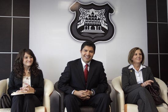 Rivera y su equipo de transición ampliado