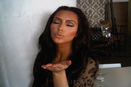 Kim Kardashian, cariñosa en internet