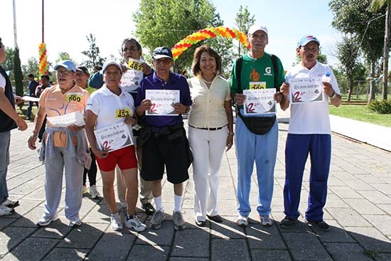 DIF estatal inicia festejos con motivo del Mes del Adulto Mayor