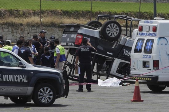 Policía Municipal de Puebla murió en volcadura de patrulla, hay 3 heridos