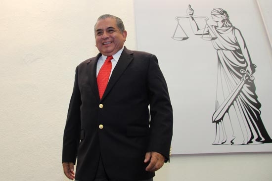 Ardelio Vargas minimiza narcomantas en Puebla