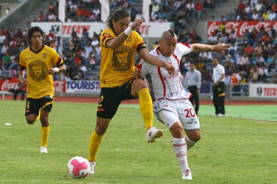 Lobos BUAP visita a Leones Negros en partido del Ascenso MX
