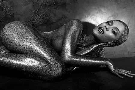 Beyoncé y su desnudo brillante