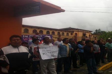 Javier Lozano: SME lo persigue en Xicotepec
