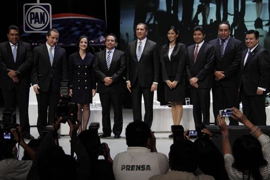 Diputados del PAN rinden cuentas al gobernador Moreno Valle
