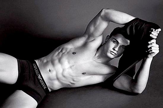 Cristiano Ronaldo lanzará línea de ropa interior