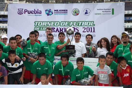 Morelos Xonaca, campeón del Torneo de Futbol de Los Barrios