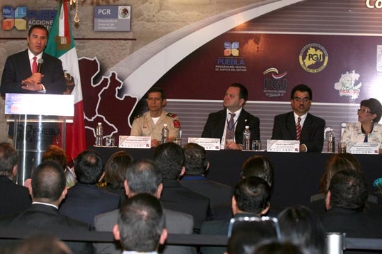 Procuradores de la región centro reunidos en Puebla