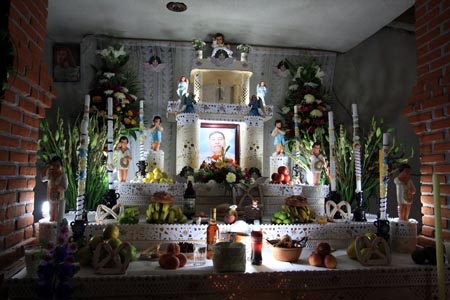 Altares de muertos, una tradición de Tochimilco