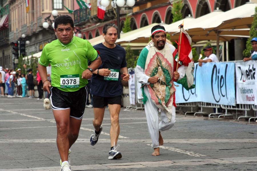 Carrera Bicentenario reunió a 5 mil competidores
