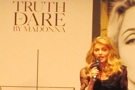 Madonna estrena su propio perfume