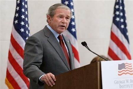 Ex presidente Bush llama a aprobar reforma migratoria