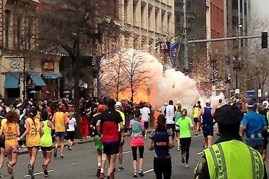 Boston: los videos de las explosiones durante el maratón