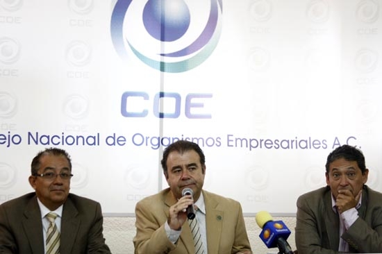 Chocan empresarios y Soapap