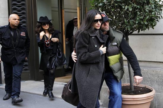 Salma Hayek y Demi Moore se van de compras
