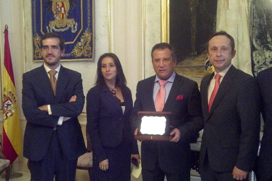 Agüera recibe premio en Madrid