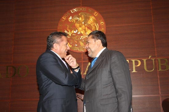 Enrique Agüera y Guillermo Aréchiga en el Senado