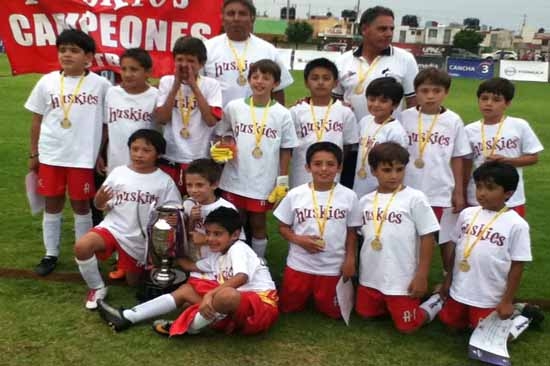 Colegio Americano de Puebla, campeón del Torneo de Futbol Intercoles 2011