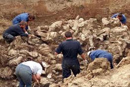 A la fosa común, 24 mil muertos en el sexenio de Calderón