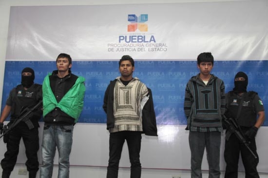 Su negocio era robar Oxxos, ladrones fueron detenidos por la policía ministerial