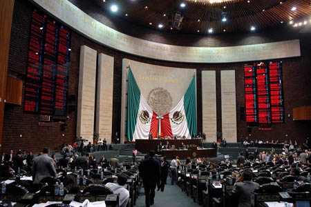 PAN promueve eliminación de fuero para diputados