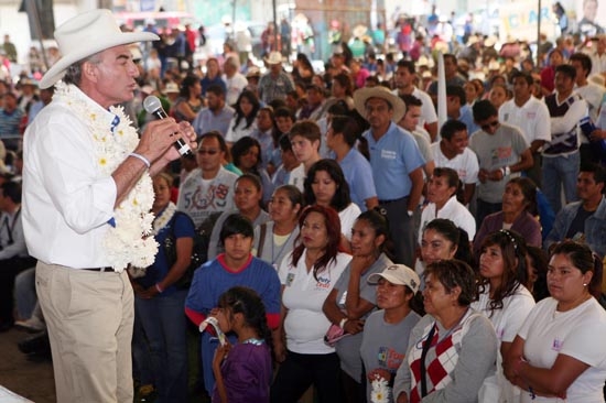 Tony Gali se reúne con agricultores; impulsará producción y viabilidad del campo