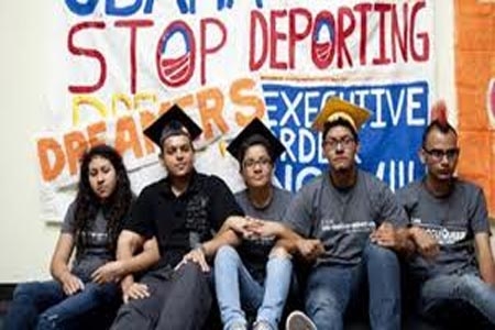 Dreamers exigen a Obama reforma migratoria integral