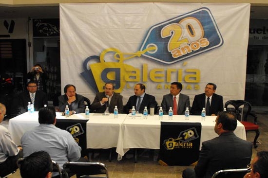 Las Ánimas: Autoridades y locatarios pactan blindar la plaza tras asalto