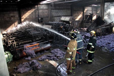 Incendio de fábrica textil en la colonia Bello Horizonte fue atendido por bomberos