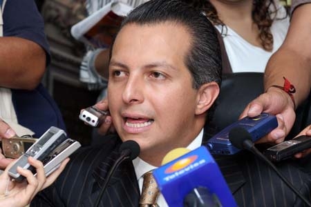 PRI: dogeristas impugnan legalmente elección del líder estatal