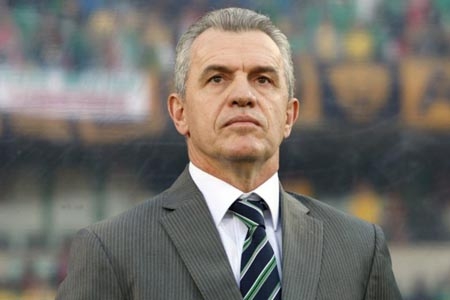 Javier Aguirre gana respeto en el futbol español