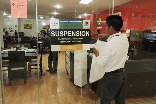 Profeco clausura Ingenia Muebles; 45 clientes denuncian que no entregan mercancía