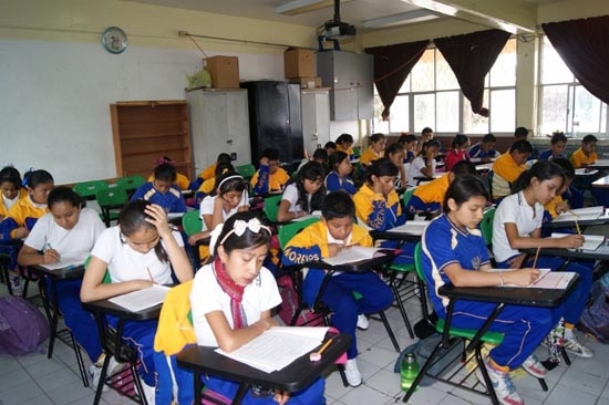 ENLACE en Puebla, 901 mil 399 alumnos realizaron la prueba
