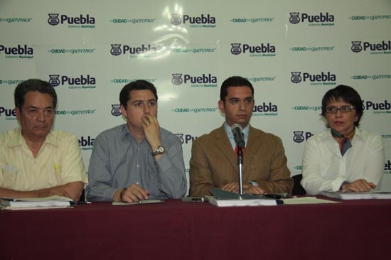 Rivera acusa a Alcalá de daño al erario por mil 900 mdp